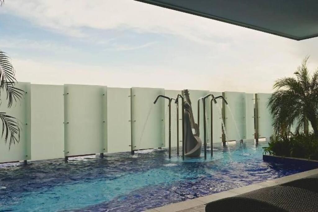 Lovely Majestic For Big Group With Pool *